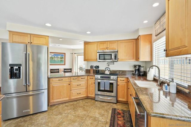 1311 15 Pacific Beach Dr, San Diego, CA 92109