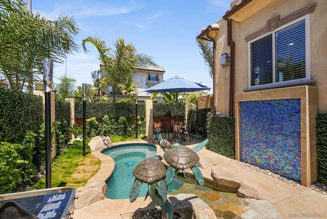 1311 15 Pacific Beach Dr, San Diego, CA 92109