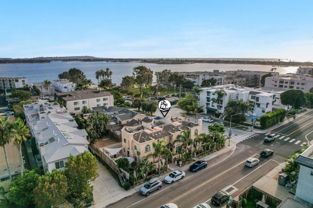 1311 15 Pacific Beach Dr, San Diego, CA 92109