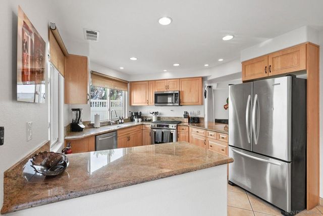 1311 15 Pacific Beach Dr, San Diego, CA 92109