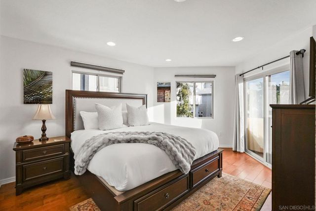 1311 15 Pacific Beach Dr, San Diego, CA 92109