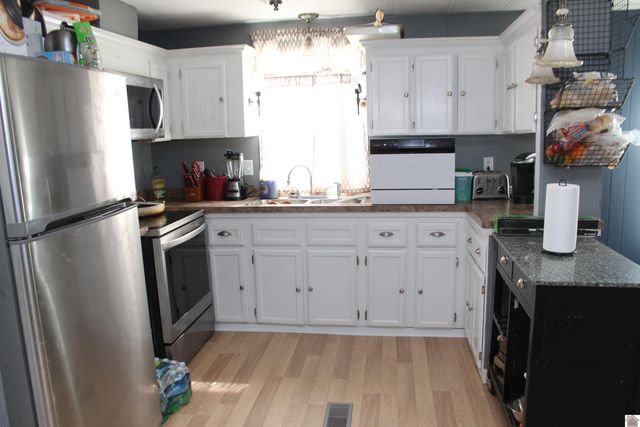 1280 St Rt 1271, Kuttawa, KY 42055