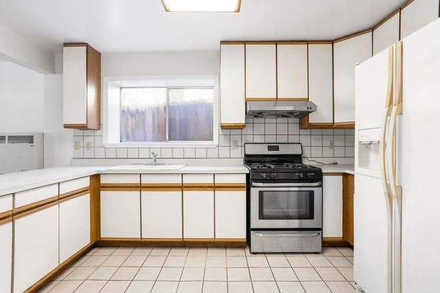 1418 15TH, Oakland, CA 94606