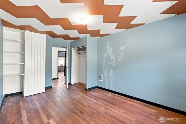 205 N Maple Hill Road, Kelso, WA 98626