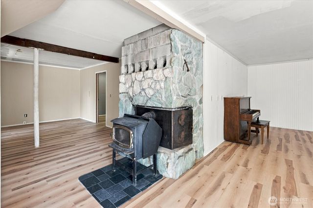 205 N Maple Hill Road, Kelso, WA 98626