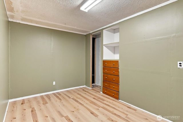 205 N Maple Hill Road, Kelso, WA 98626