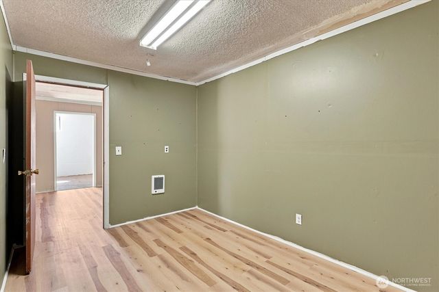 205 N Maple Hill Road, Kelso, WA 98626
