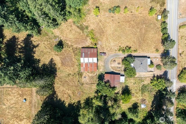 205 N Maple Hill Road, Kelso, WA 98626