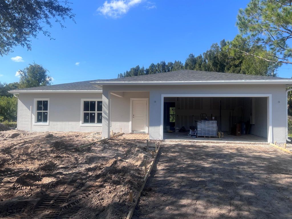 3347 NW 18th Avenue, Okeechobee, FL 34972