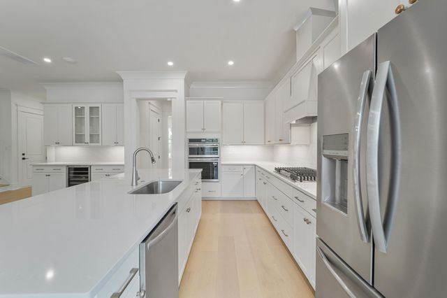 4715 Gold Cup Lane, Hollywood, SC 29449