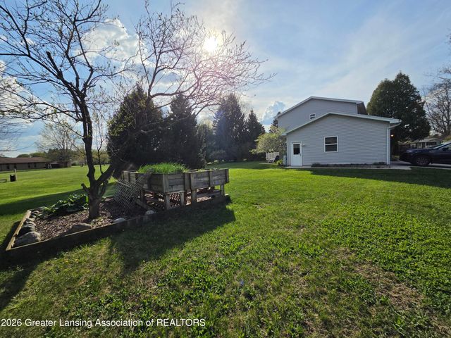606 Peachtree Place, Mason, MI 48854