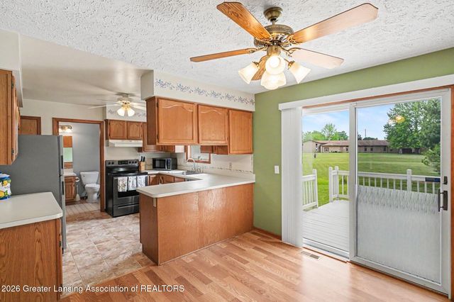 606 Peachtree Place, Mason, MI 48854