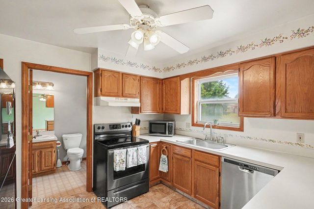 606 Peachtree Place, Mason, MI 48854