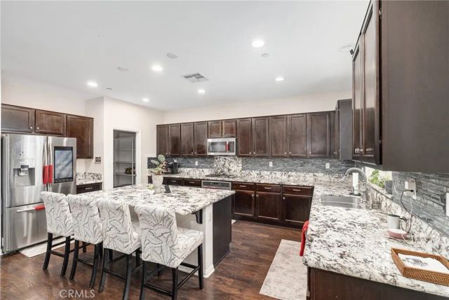 30532 Hollybrooke, Murrieta, CA 92563