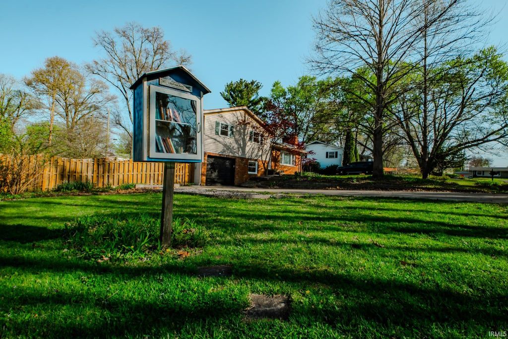 514 N Staats Drive, Bloomington, IN 47408