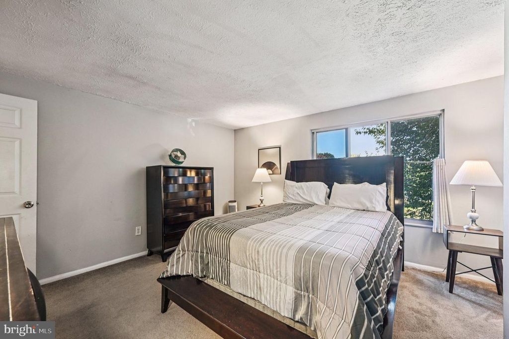 10128 NIGHTINGALE, Gaithersburg, MD 20882