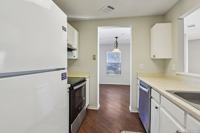 3627 Cameron, San Antonio, TX 78244