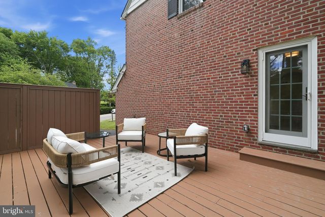 800 PLEASANT HILL RD, Wallingford, PA 19086