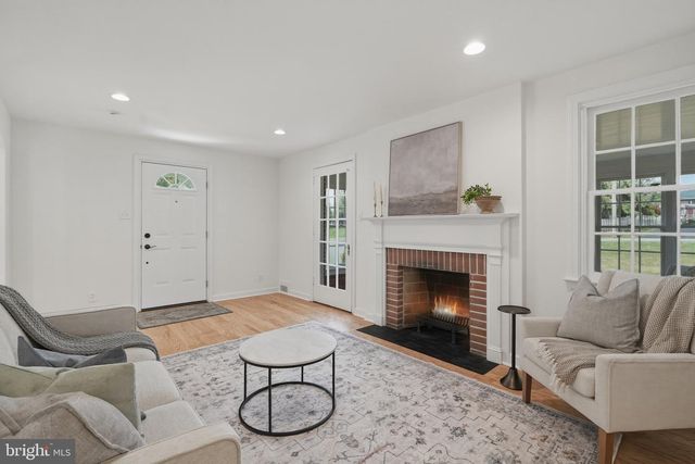 800 PLEASANT HILL RD, Wallingford, PA 19086