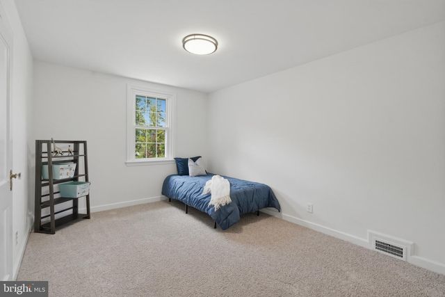 800 PLEASANT HILL RD, Wallingford, PA 19086
