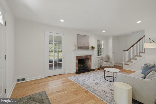 800 PLEASANT HILL RD, Wallingford, PA 19086