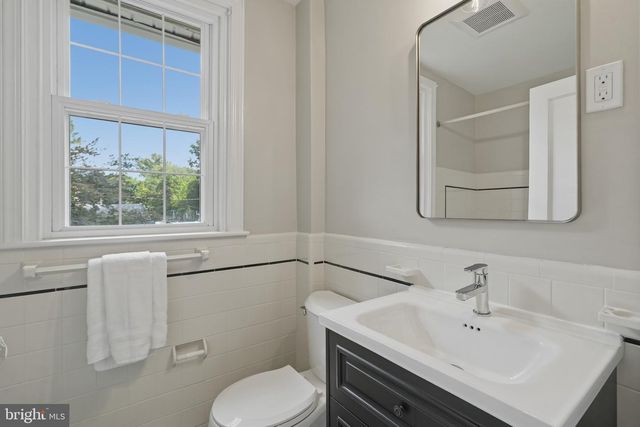 800 PLEASANT HILL RD, Wallingford, PA 19086