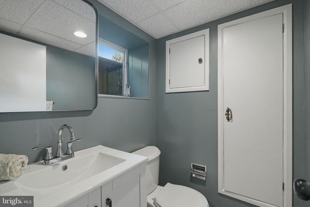 800 PLEASANT HILL RD, Wallingford, PA 19086