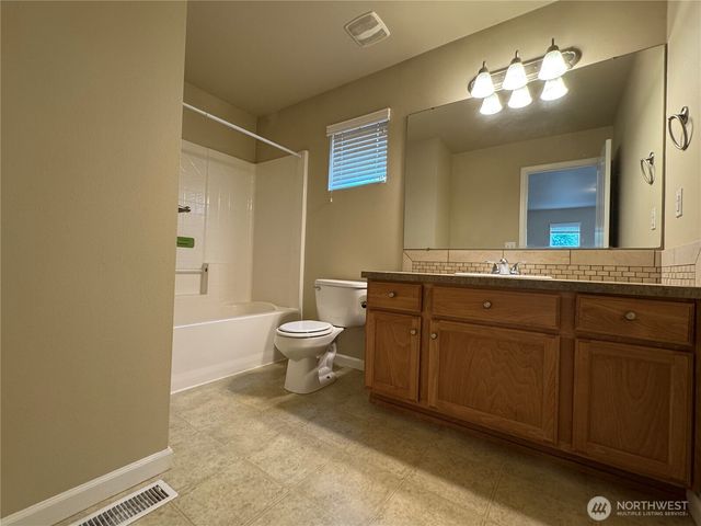 7508 Kodiak Avenue NE, Lacey, WA 98516