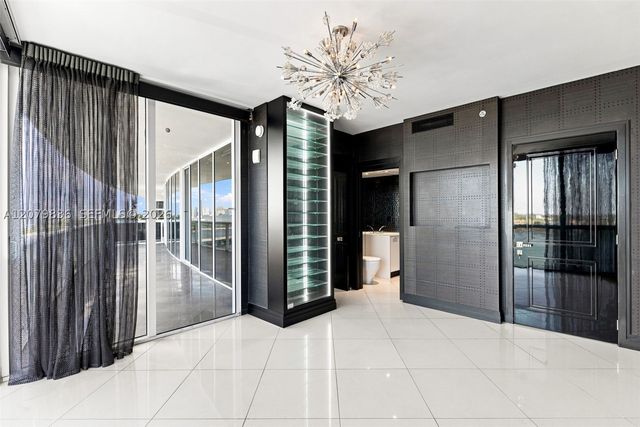 400 Alton Rd 1804, Miami Beach, FL 33139