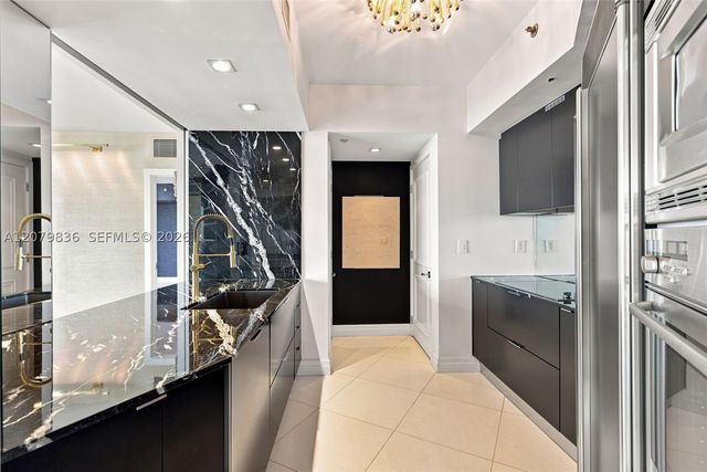 400 Alton Rd 1804, Miami Beach, FL 33139