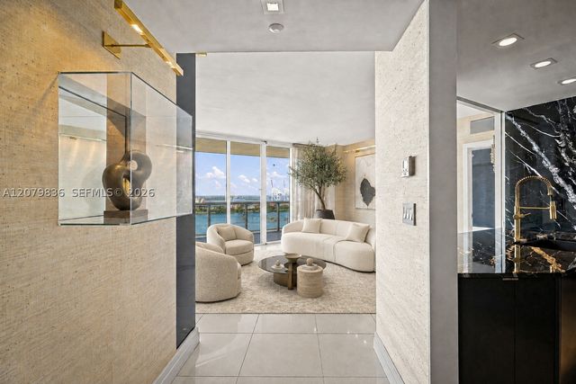 400 Alton Rd 1804, Miami Beach, FL 33139