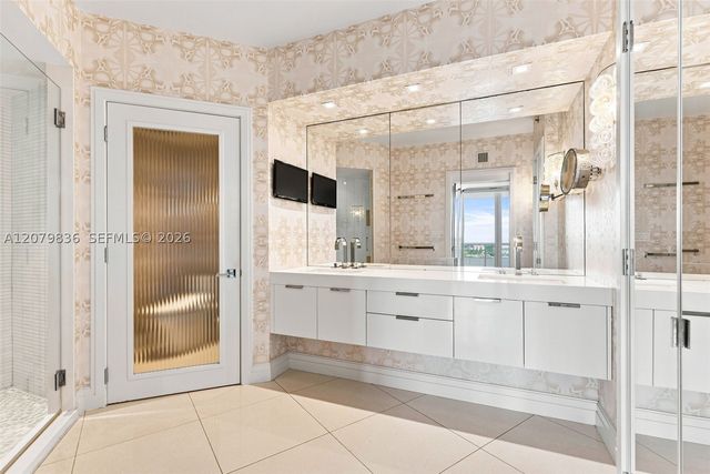 400 Alton Rd 1804, Miami Beach, FL 33139