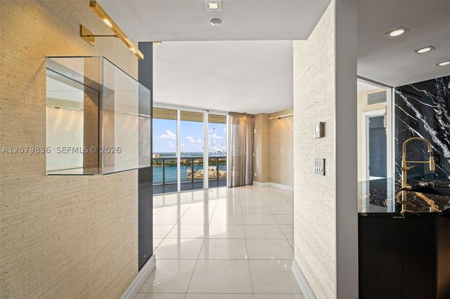 400 Alton Rd 1804, Miami Beach, FL 33139