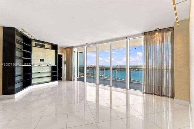 400 Alton Rd 1804, Miami Beach, FL 33139