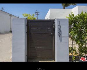 1009 Palms, Venice, CA 90291