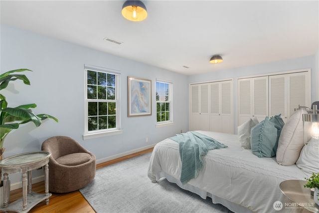 6155 93 Avenue SE, Mercer Island, WA 98040