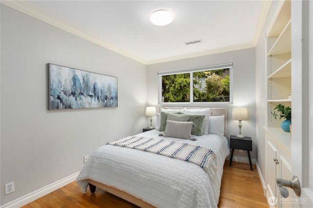 6155 93 Avenue SE, Mercer Island, WA 98040