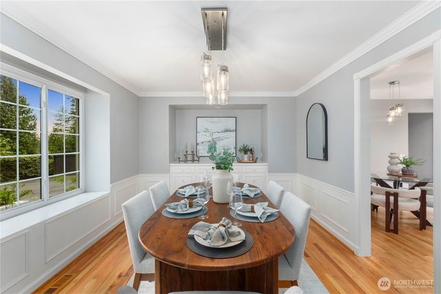 6155 93 Avenue SE, Mercer Island, WA 98040