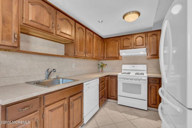 1838 Skiff Court, Toms River, NJ 08753