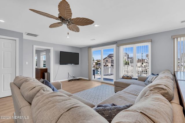 1838 Skiff Court, Toms River, NJ 08753