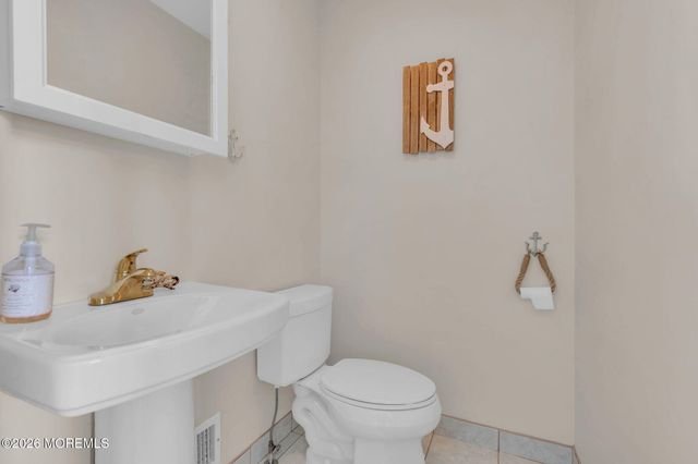 1838 Skiff Court, Toms River, NJ 08753