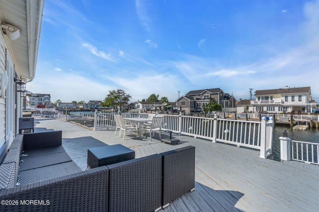 1838 Skiff Court, Toms River, NJ 08753