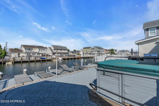 1838 Skiff Court, Toms River, NJ 08753
