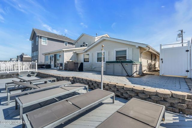 1838 Skiff Court, Toms River, NJ 08753
