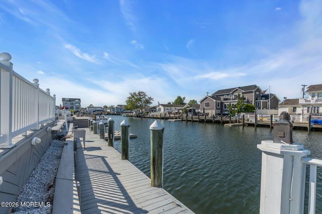 1838 Skiff Court, Toms River, NJ 08753