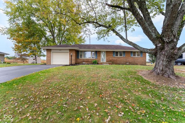 10883 E Greendale Drive, Seymour, IN 47274