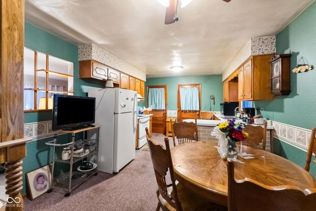 10883 E Greendale Drive, Seymour, IN 47274
