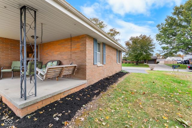 10883 E Greendale Drive, Seymour, IN 47274