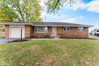 10883 E Greendale Drive, Seymour, IN 47274