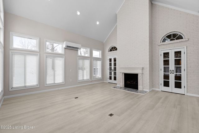 12104 Briargate Ln, Goshen, KY 40026